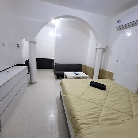 Corniche Full Studio Apartment Abu Zabi Zewnętrze zdjęcie