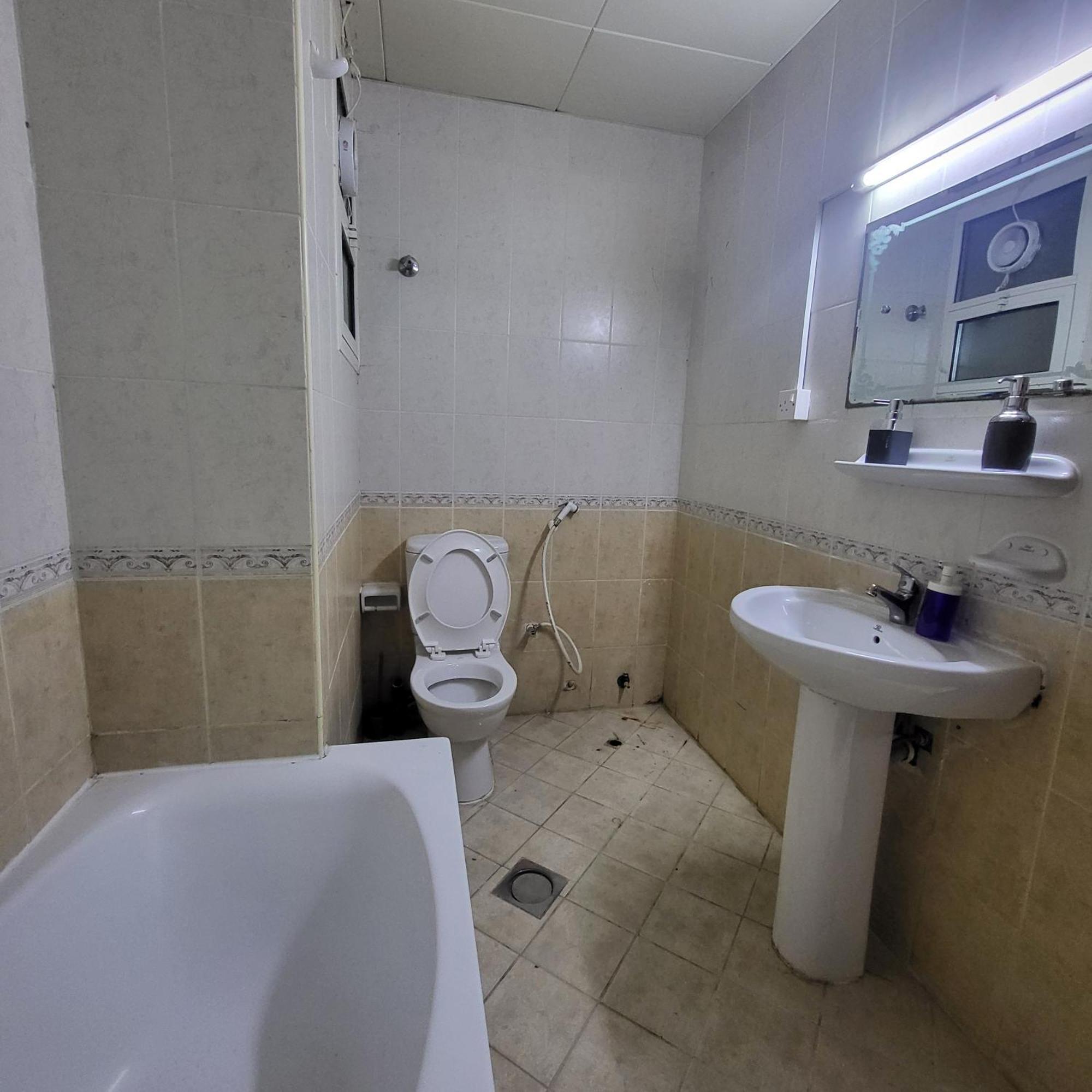 Corniche Full Studio Apartment Abu Zabi Zewnętrze zdjęcie